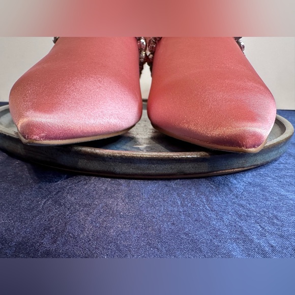 ISAAC MIRAHI Pink SATEEN Mules Sz 8 FAUX FUR & RHINESTONES - Picture 6 of 13